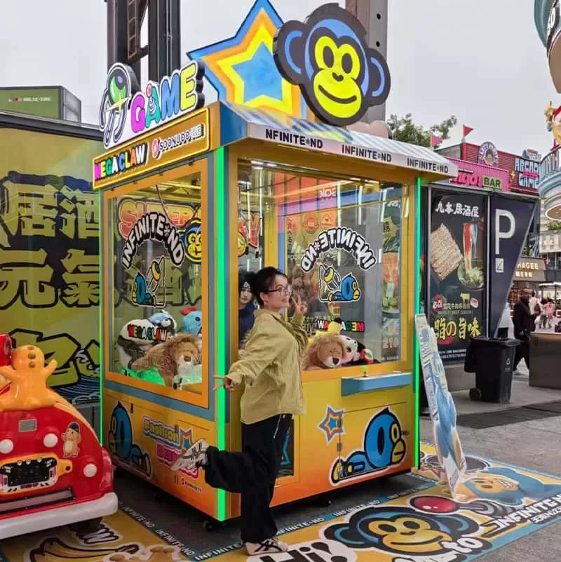 Large Metal Claw Machine