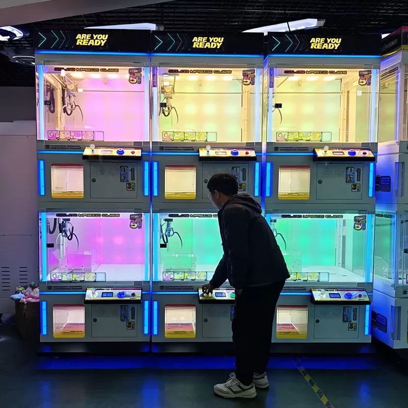 COLOR MAGIC CUBE 2 Crane Machine