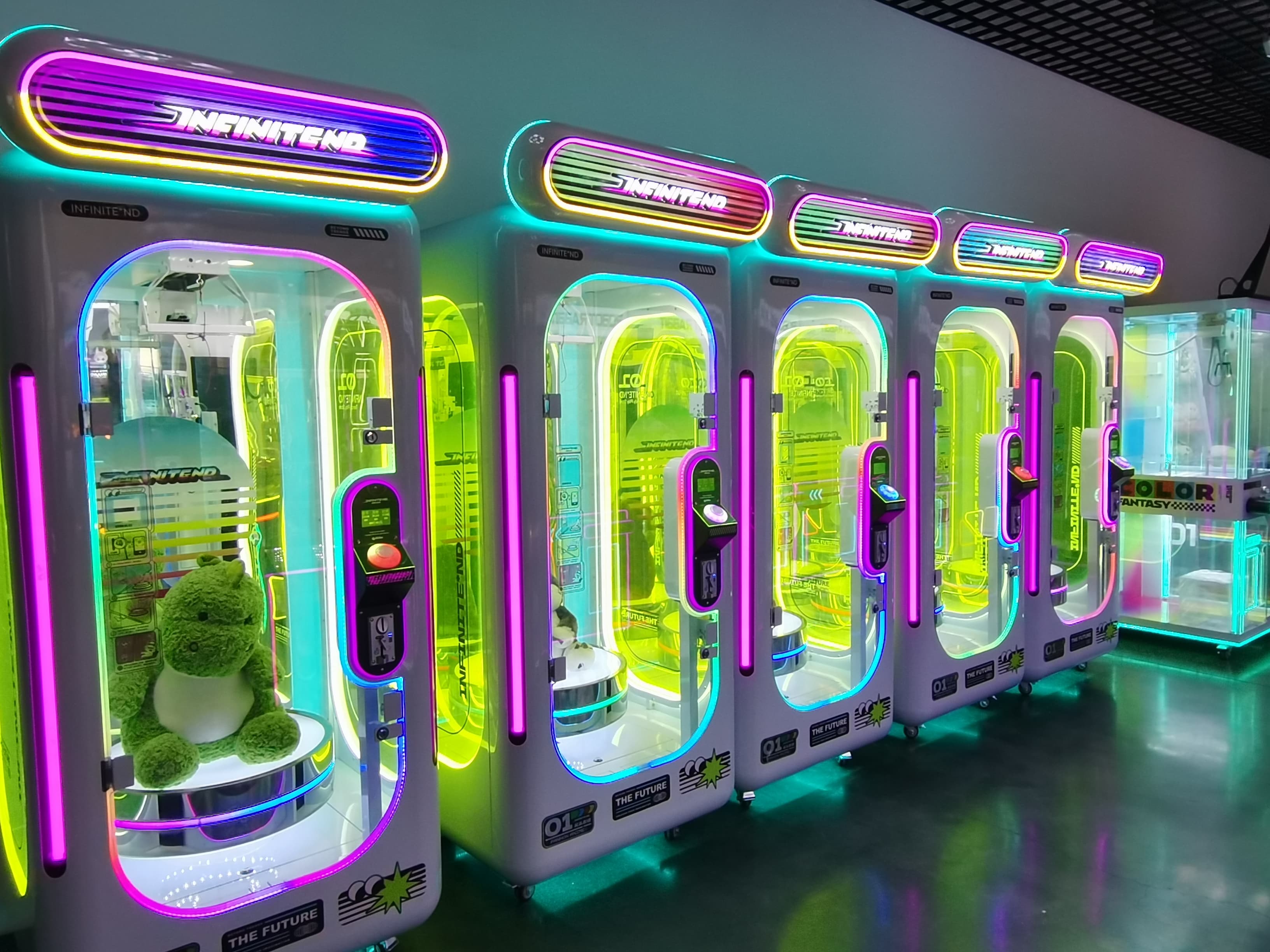 Single Prize Cut Machine:Top-Rated Arcade Claw Crane Machine for Entertainment Business